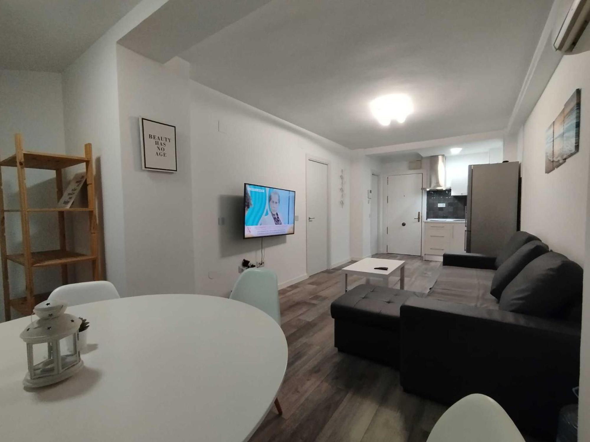 Plazamar Centro Apto 1 Dorm 3 Huesped Playa Wifi Torre Del Mar Kültér fotó